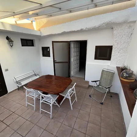 度假居 Whispering Tides