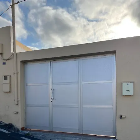 Whispering Tides * 坎德拉里亚